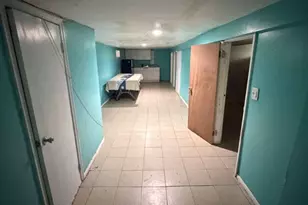 160-16 78th Ave, Fresh Meadows, NY 11366 - Photo 8