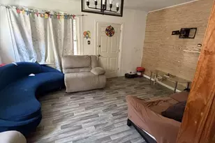 160-16 78th Ave, Fresh Meadows, NY 11366 - Photo 4