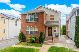 75 Cedar Pl, Floral Park, NY 11001 - Photo 2