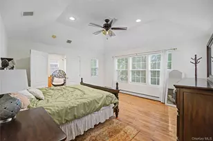 75 Cedar Pl, Floral Park, NY 11001 - Photo 28