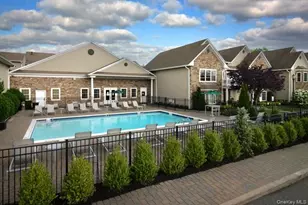 2200 Dolphin Ln, Holbrook, NY 11741 - Photo 4