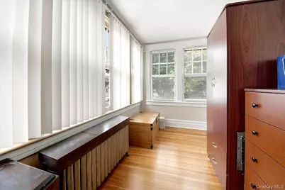 3071 Coddington Avenue, Bronx, NY 10461 - Photo 4