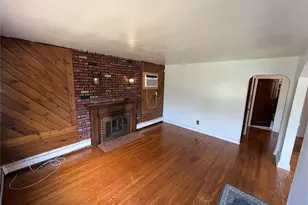 526 N 12th St, New Hyde Park, NY 11040 - Photo 4