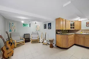 110 Clinton Ave, Nyack, NY 10960 - Photo 20