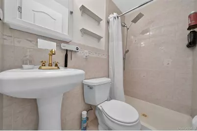 110 Clinton Avenue, Nyack, NY 10960 - Photo 16