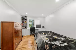 2 Rawlings Dr, Melville, NY 11747 - Photo 18