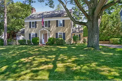 24 Crescent Road, Port Washington, NY 11050 - Photo 1