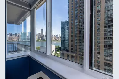 4-74 48th Avenue #15E, Long Island City, NY 11109 - Photo 4