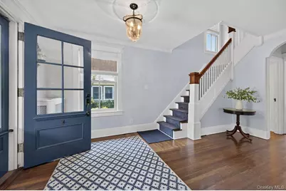 107 Sidney Street, Oyster Bay, NY 11771 - Photo 4