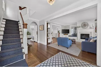 107 Sidney Street, Oyster Bay, NY 11771 - Photo 6