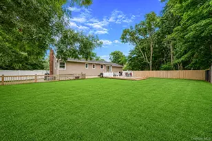 2 Amarr Dr, Shirley, NY 11967 - Photo 20