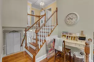22 Villa Ln, Smithtown, NY 11787 - Photo 8