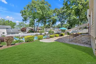 22 Villa Ln, Smithtown, NY 11787 - Photo 24