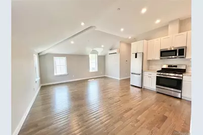56-75 136th Street #3B, Flushing, NY 11354 - Photo 4