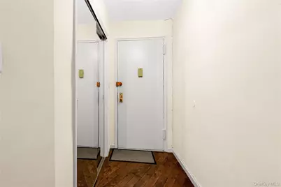 74-45 Yellowstone Boulevard #2/C, Rego Park, NY 11374 - Photo 4