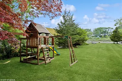 3725 Wickham Avenue, Mattituck, NY 11952 - Photo 4
