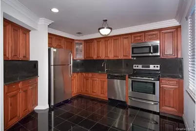 13 Sylvan Lane #26, Port Jefferson Station, NY 11776 - Photo 2