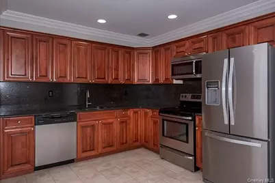 13 Sylvan Lane #13, Port Jefferson Station, NY 11776 - Photo 2