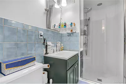 175 Maple Avenue #4D, Westbury, NY 11590 - Photo 6