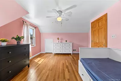 110 Briarcliff Road, Westbury, NY 11590 - Photo 20