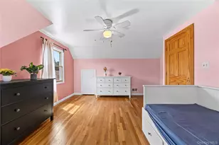 110 Briarcliff Rd, Westbury, NY 11590 - Photo 20
