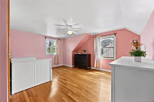 110 Briarcliff Rd, Westbury, NY 11590 - Photo 18
