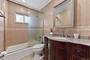 110 Briarcliff Rd, Westbury, NY 11590 - Photo 10