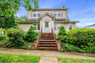 4634 Iris Lane, Great Neck, NY 11020 - Photo 1
