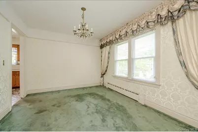 4634 Iris Lane, Great Neck, NY 11020 - Photo 6