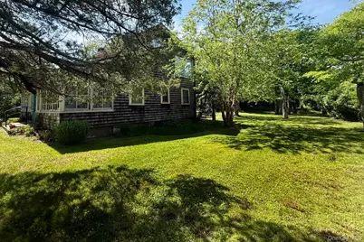 30 Edgemere Drive, Southampton, NY 11968 - Photo 18