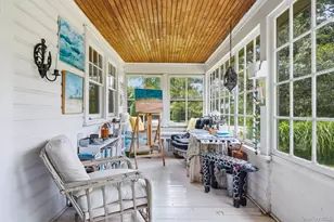30 Edgemere Dr, Southampton, NY 11968 - Photo 2
