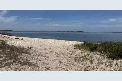 30 Edgemere Drive, Southampton, NY 11968 - Photo 24