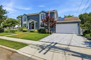 852 Jackson Ave, Franklin Square, NY 11010 - Photo 2