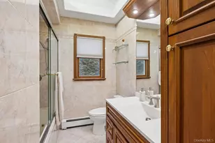 21 Fairoaks Ln, Smithtown, NY 11787 - Photo 18