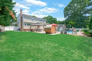 14 Tulip Ave, Farmingville, NY 11738 - Photo 24