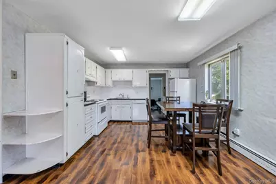 9 Daniel Court, Ronkonkoma, NY 11779 - Photo 12