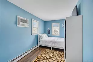 115 Dahlia Dr, Mastic Beach, NY 11951 - Photo 26
