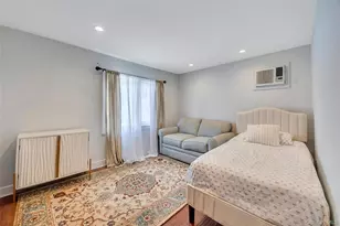 115 Dahlia Dr, Mastic Beach, NY 11951 - Photo 14