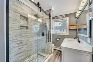 115 Dahlia Dr, Mastic Beach, NY 11951 - Photo 24