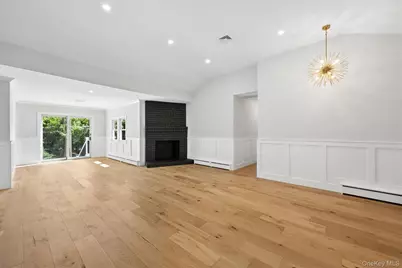 20 Camelia Place, Hauppauge, NY 11788 - Photo 8