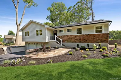 20 Camelia Place, Hauppauge, NY 11788 - Photo 2