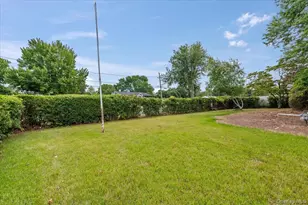 1680 Pine Acres Blvd, Bay Shore, NY 11706 - Photo 36