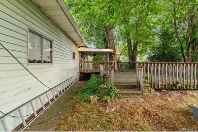 1680 Pine Acres Boulevard, Bay Shore, NY 11706 - Photo 34