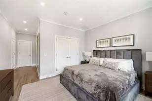 100 Garvies Point Rd, Glen Cove, NY 11542 - Photo 6