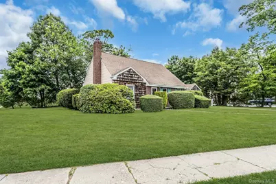 2 Cliff Road, Merrick, NY 11566 - Photo 2