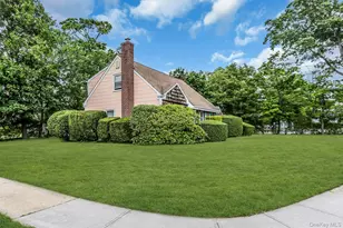 2 Cliff Rd, Merrick, NY 11566 - Photo 16