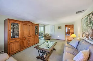 15 A Totten St, Bethpage, NY 11714 - Photo 10