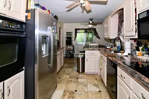 36 Willow St, Selden, NY 11784 - Photo 16