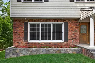 7 Overlook Rd, Dobbs Ferry, NY 10522 - Photo 2
