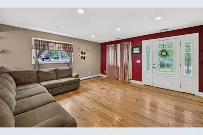 125 Keller Drive, Mastic, NY 11950 - Photo 10